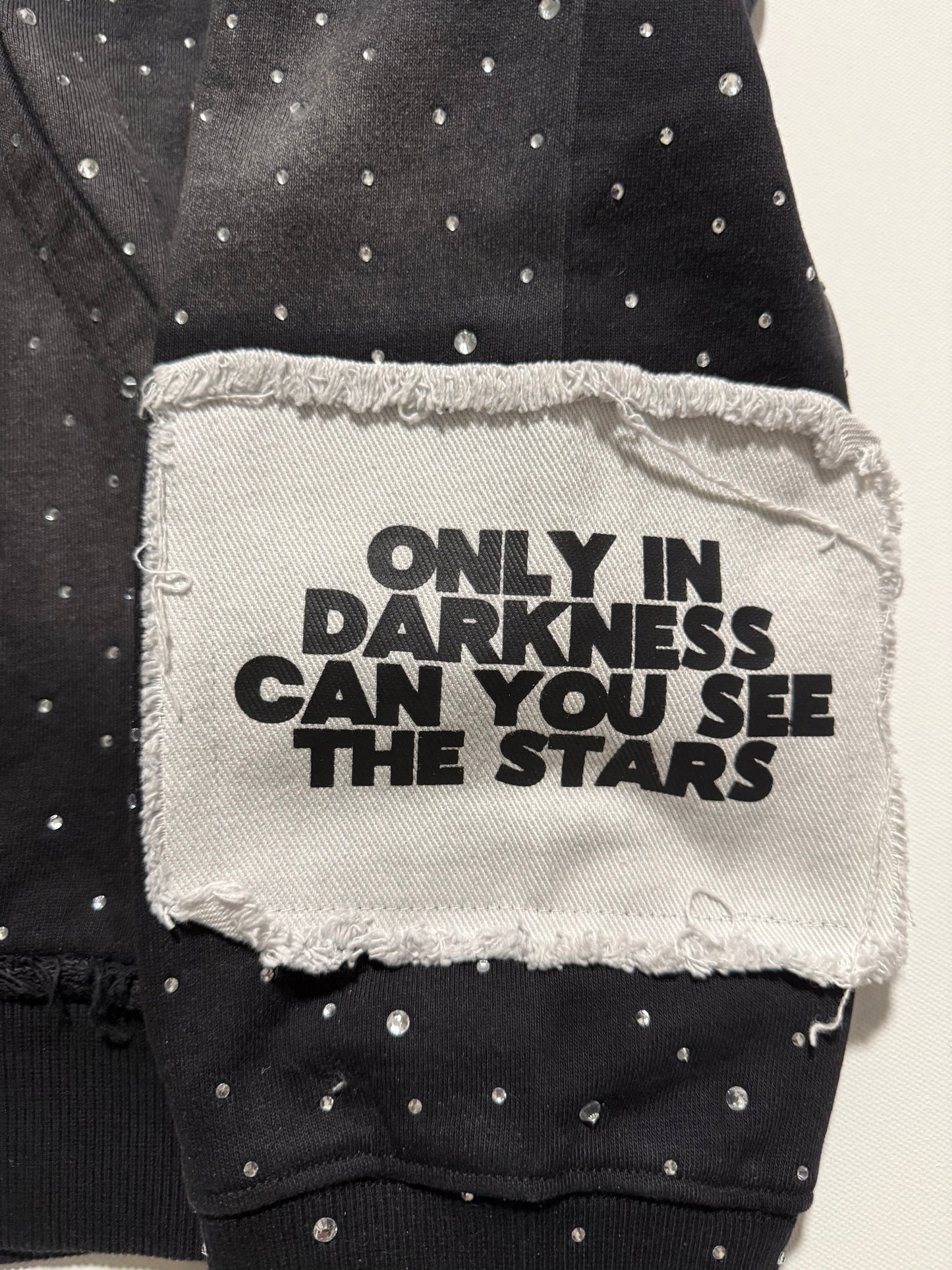 “TOXIC TRAITS” ZIP HOODIE